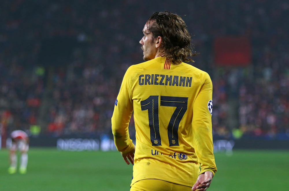 Le dos d'Antoine Griezmann lorsqu'il jouait pour Barcelone