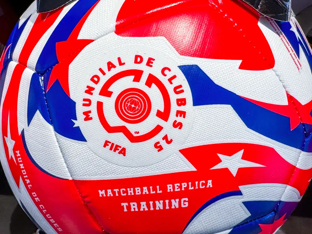 Football d'entraînement pour la Coupe du Monde des Clubs de la FIFA