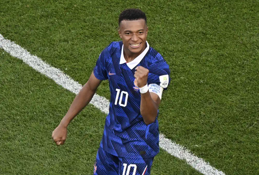 Kylian Mbappé pendant la Coupe du monde 2026 avec le maillot bleu de la France