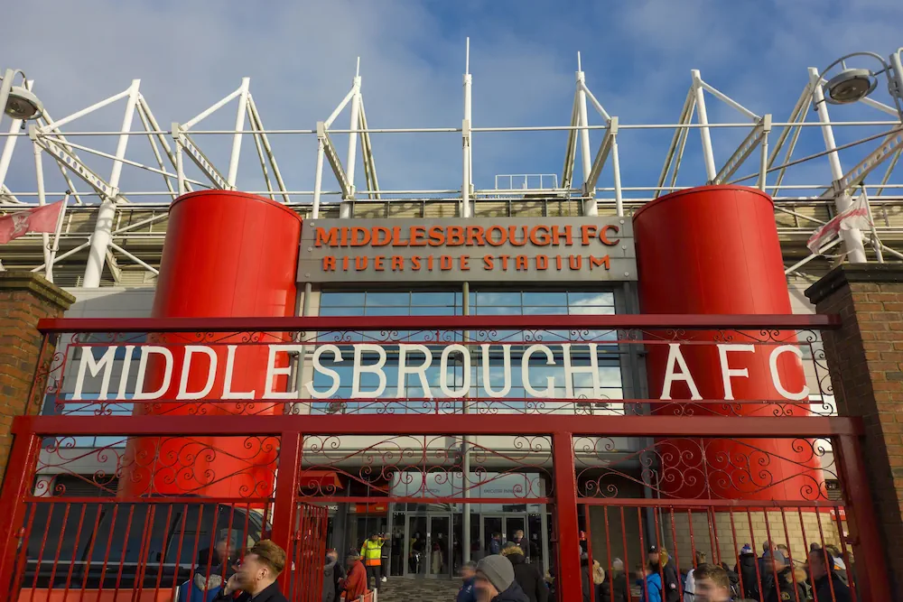 Devant le Riverside Stadium de Middlesbrough